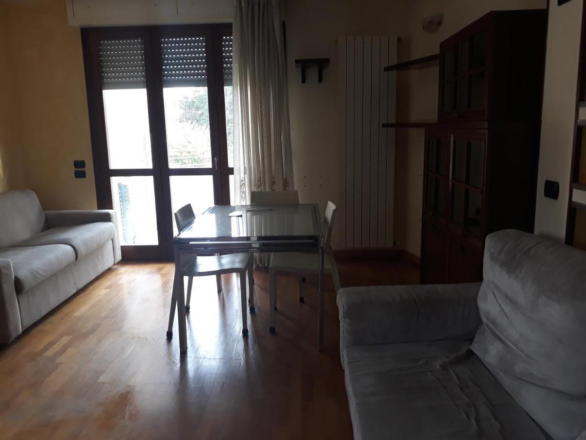 Alloggio Petunia Busto Arsizio Exterior foto